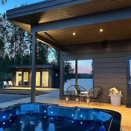Vintturi - Luxury With Jacuzzi Апартаменти